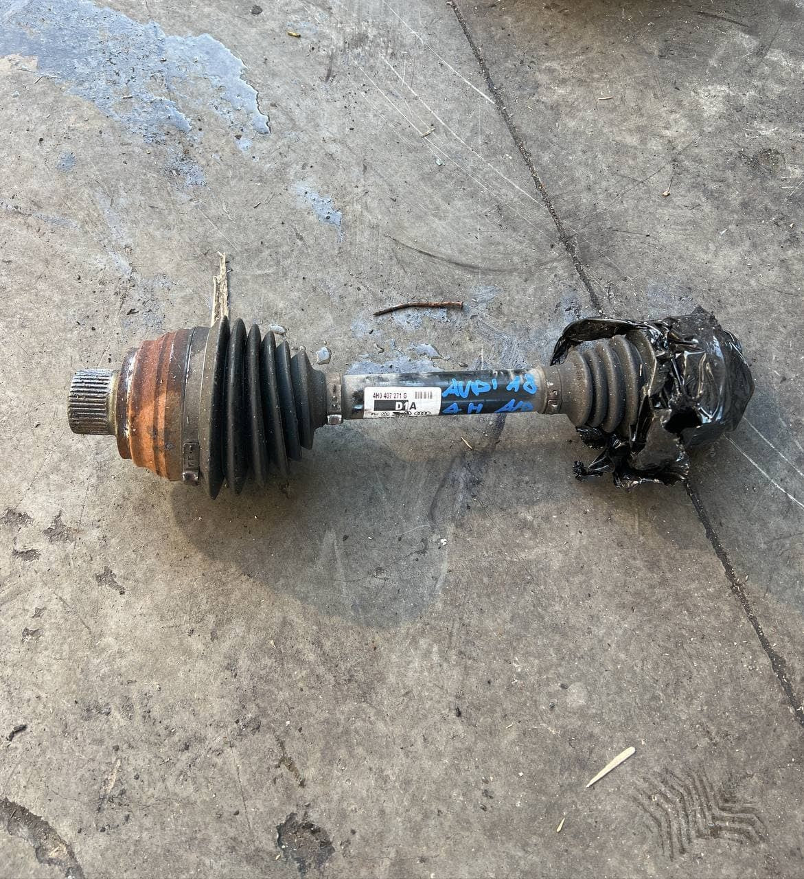 Semiasse anteriore destro Audi A8 4h cod 4h0407271g - F&P CRASH SRLS - Ricambi Usati