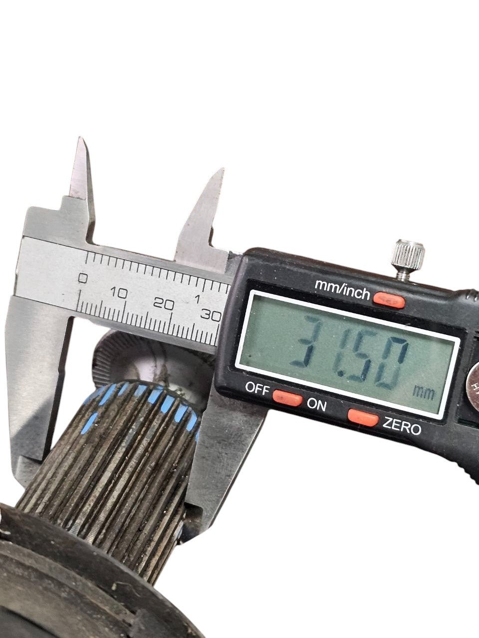 Semiasse Anteriore Destro Mercedes Classe A W176 1.6 Benzina Cod:A2463302401 (2012 - 2018) Cambio Manuale - F&P CRASH SRLS - Ricambi Usati