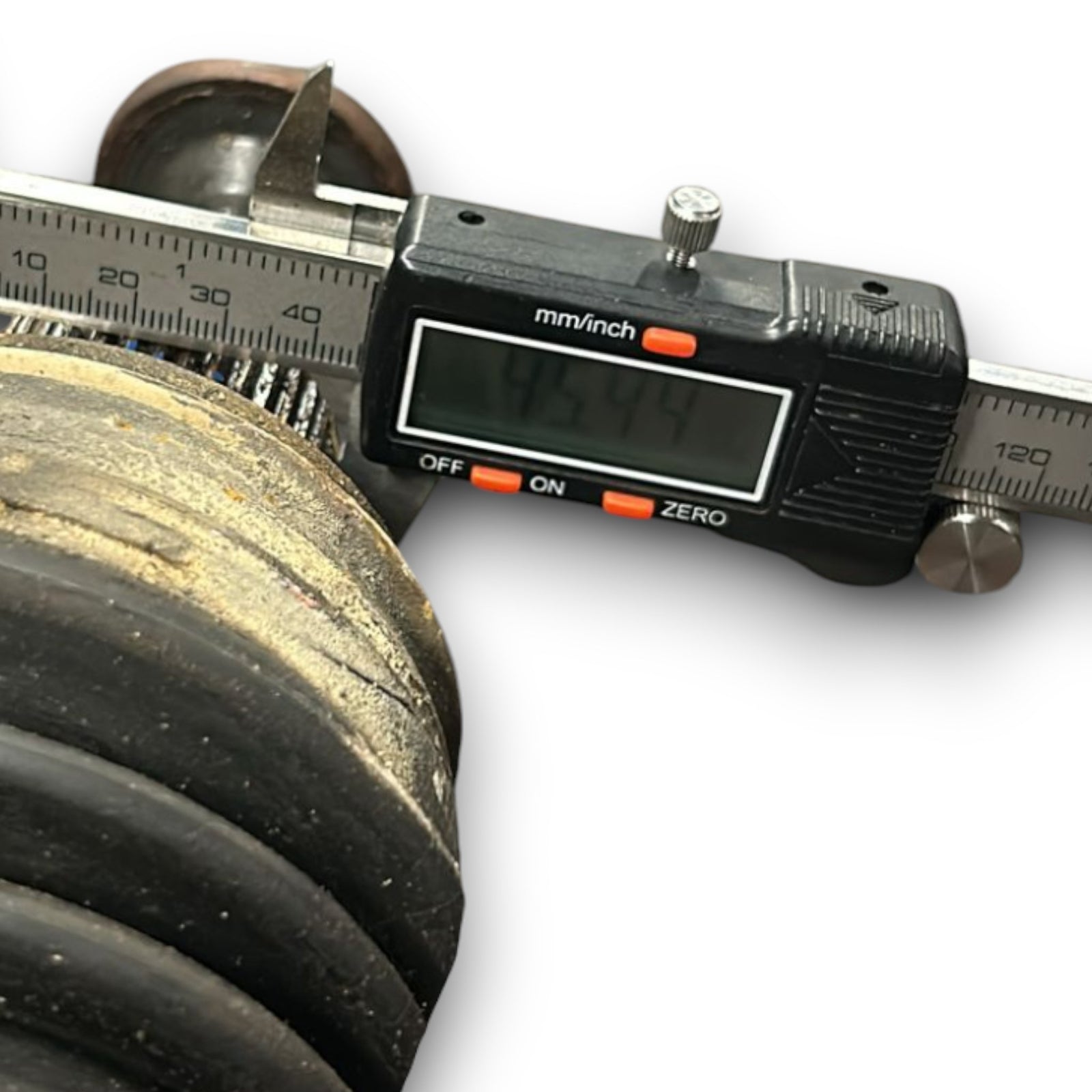 Semiasse Anteriore Sinistro Audi A4 (B8) (8K) cod.8K0407271P 2.0 Diesel (2007 > 2016) Cambio Manuale / Albero Motore / Trasmissione - F&P CRASH SRLS - Ricambi Usati