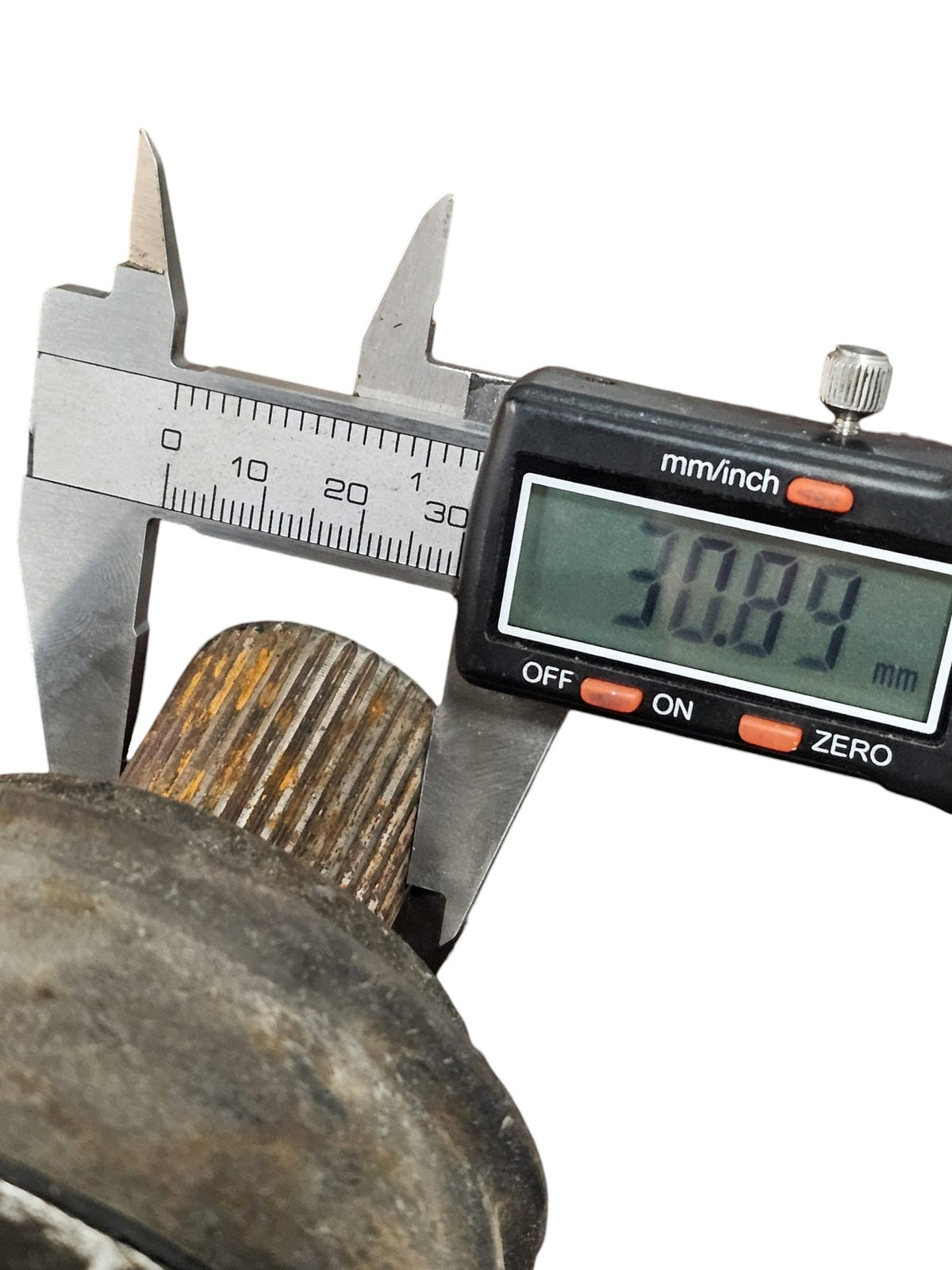 Semiasse Anteriore Sinistro Audi A6 C6 3.0 Diesel Cod:4F0407271J (2004 - 2011) Cambio Automatico - F&P CRASH SRLS - Ricambi Usati