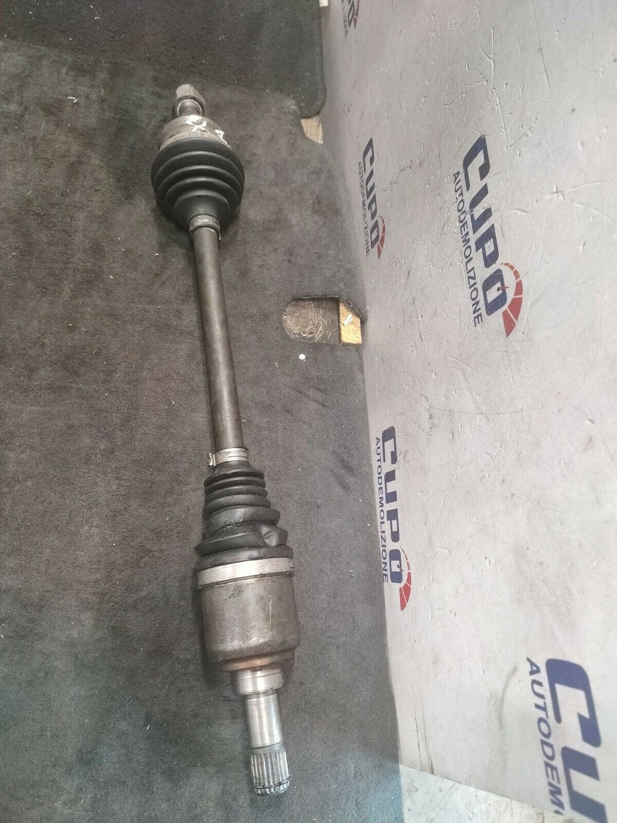 Semiasse Anteriore Sinistro Fiat Panda ( 2003 2013 ) 46308259 - F&P CRASH SRLS - Ricambi Usati