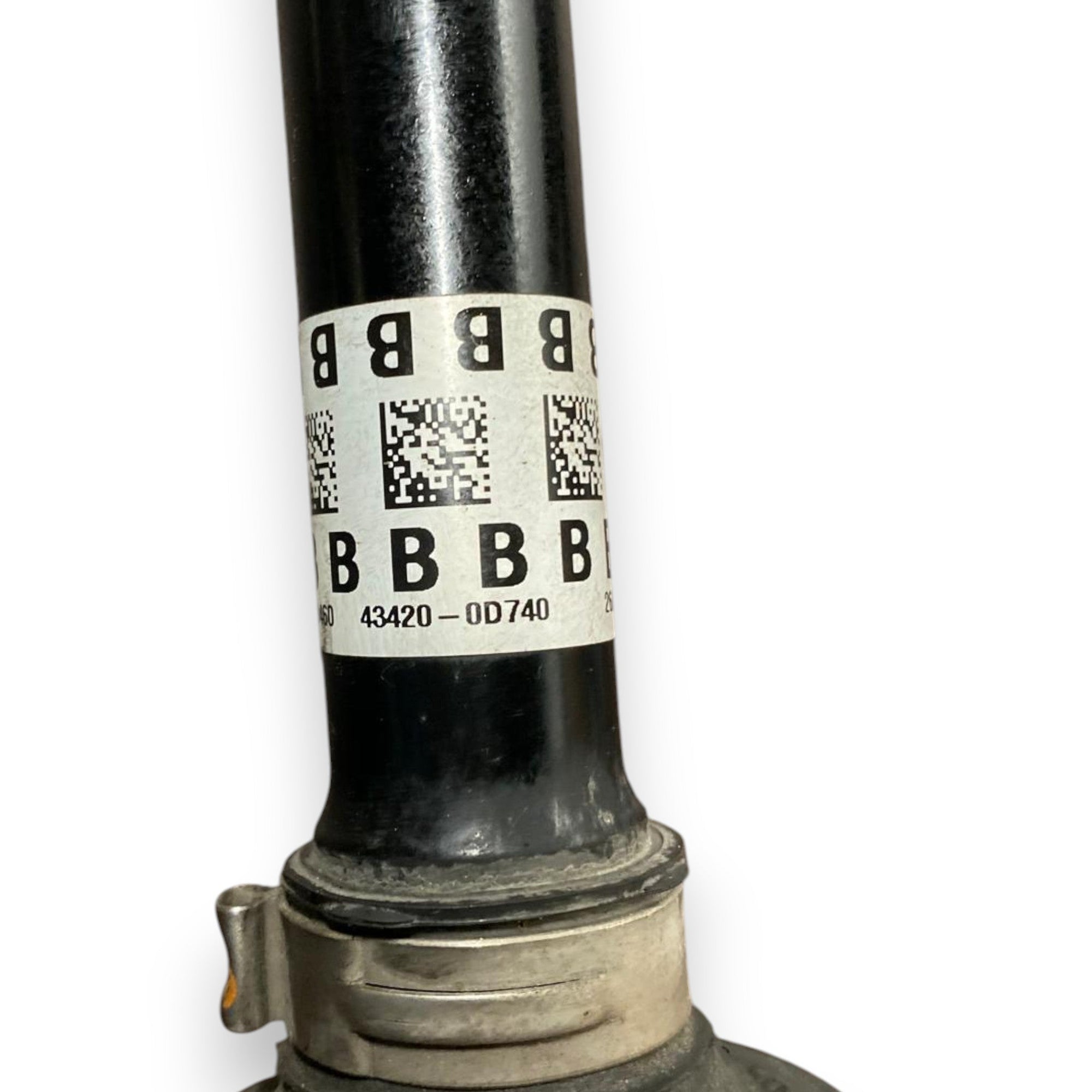 Semiasse anteriore sinistro (sx) Toyota Yaris Cross 1.5 Benzina / Hybrid (2020 - ) Cod: 43420 - 0D740 - F&P CRASH SRLS - Ricambi Usati