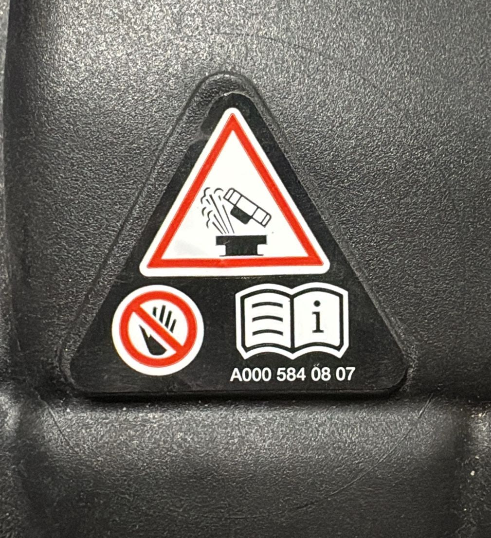 Serbatoio / Vaschetta liquido refrigerante Mercedes - Benz Classe A (W176) cod.A0005840807 (2012 - 2018) - F&P CRASH SRL - Ricambi Usati