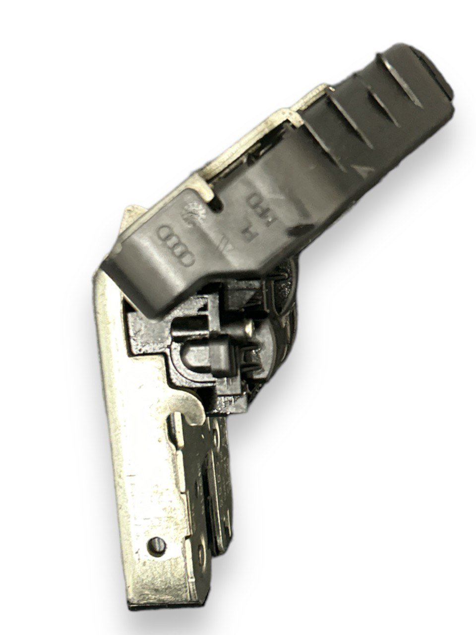 Lock / Trunk Closure / Hood / Boot / Rear Trunk Audi A1 (8X1) / Audi A3 / Audi A6 (C7) / Audi A4 (8K5) / Audi A4 (B8) / Audi A4 (8K2) / Audi A5 (8TA) / Audi Q3 (2010 to 2017) code 8K9827505A - F&P CRASH SRLS - Used Parts