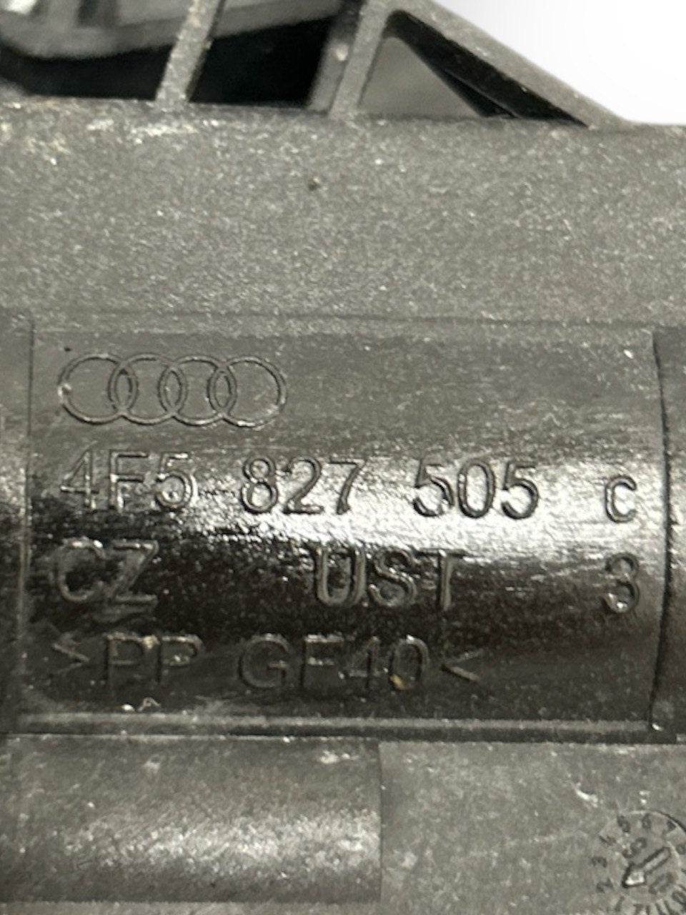 Rear Hood Lock Volkswagen Passat VI (2005 > 2010) code 4F5827505C - F&P CRASH SRLS - Used Parts