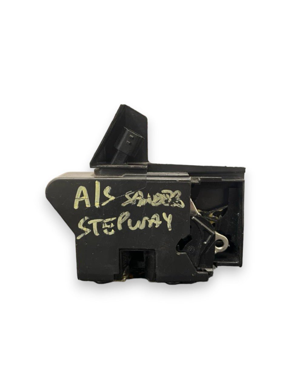 Door Lock / Left Front Door Dacia Sandero Stepway (2012 to 2020) code: 805039362RB - F&P CRASH SRLS - Used Parts