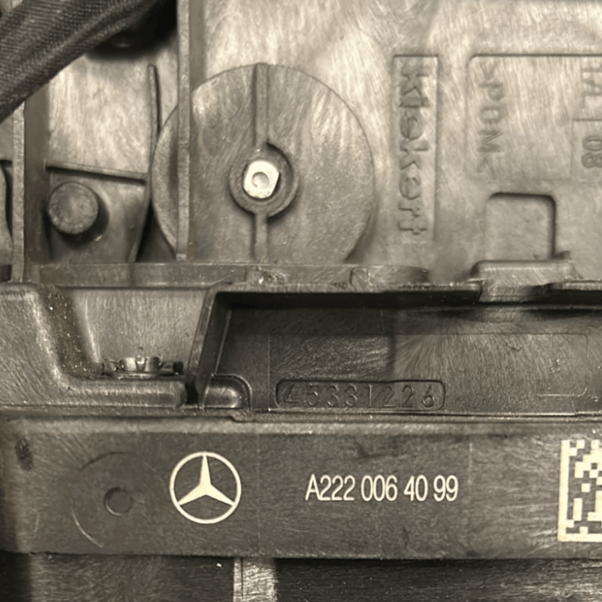 Right Rear Door Lock Mercedes Benz GLC code:A2220064099 (2015 > 2022) - F&P CRASH SRLS - Used Parts