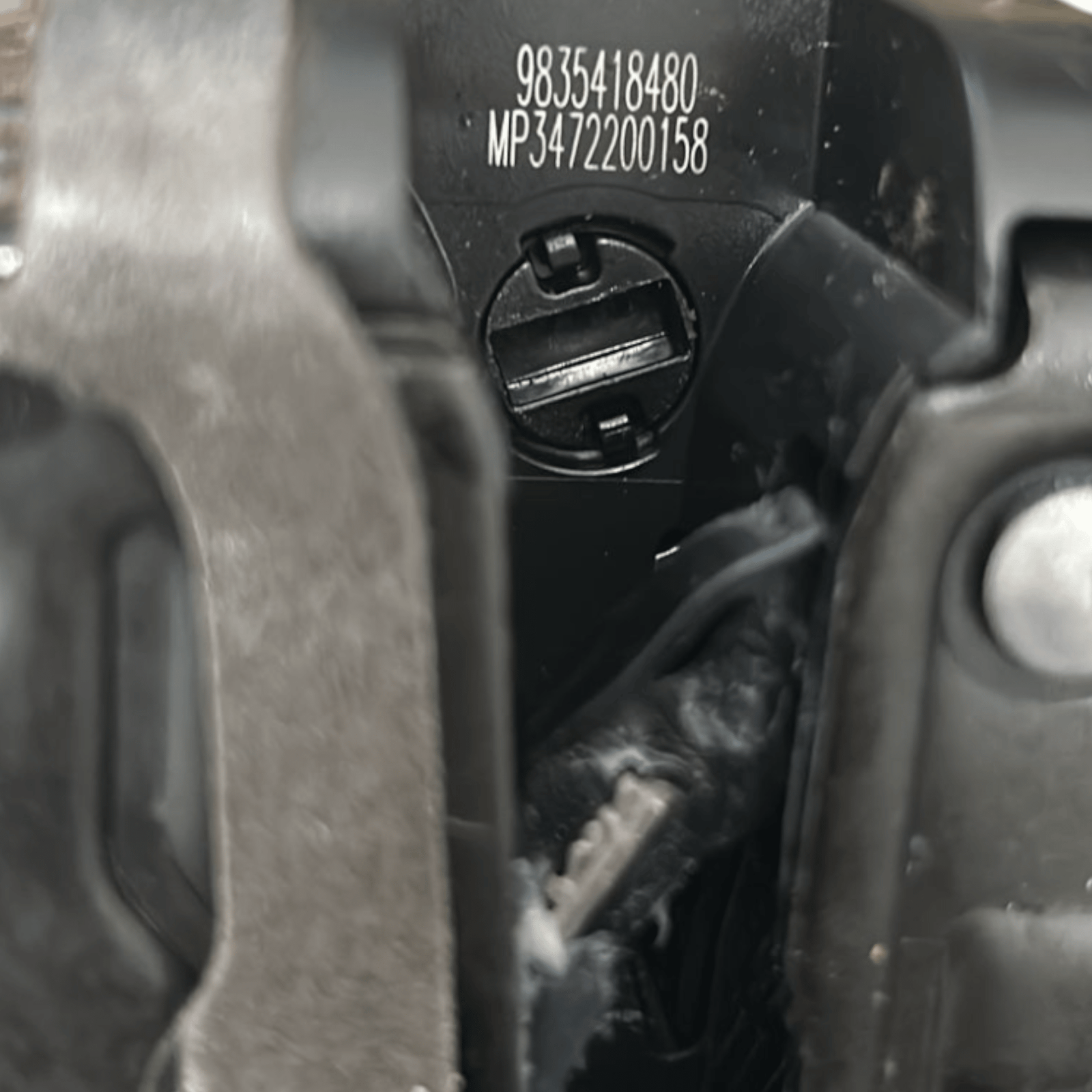 Left Rear Door Lock Peugeot 308 III cod:9835418480 (2021 >) - F&P CRASH SRLS - Used Spare Parts