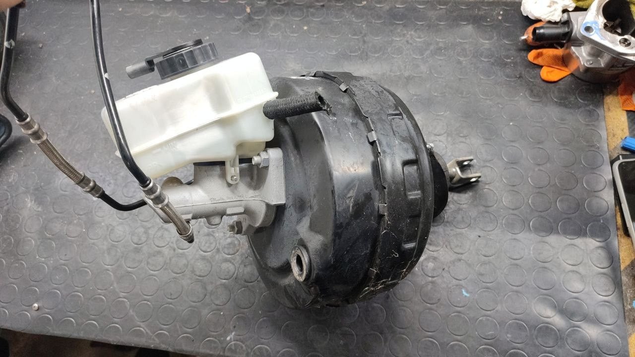 Servofreno Bmw 320d ( e90 - 2007 ) cod 6775929 - 01 - F&P CRASH SRLS - Ricambi Usati