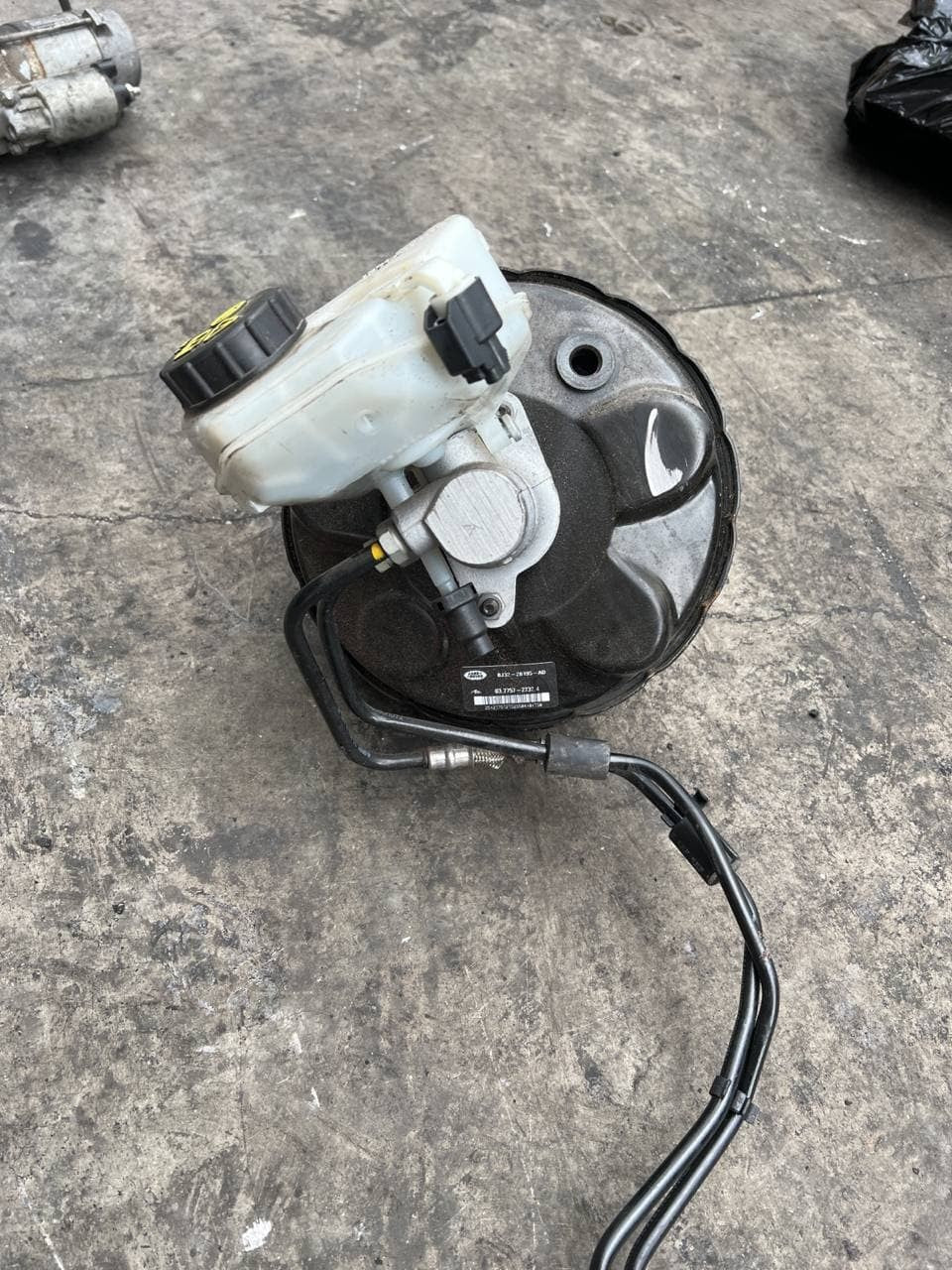 Servofreno completo di pompa Land Rover Evoque 2.2 d 2013 bj322b195ad - F&P CRASH SRLS - Ricambi Usati