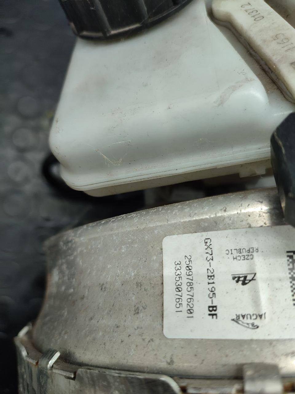 Servofreno Jaguar XE ( 2015 ) cod gx73 - 2b195 - bf - F&P CRASH SRLS - Ricambi Usati