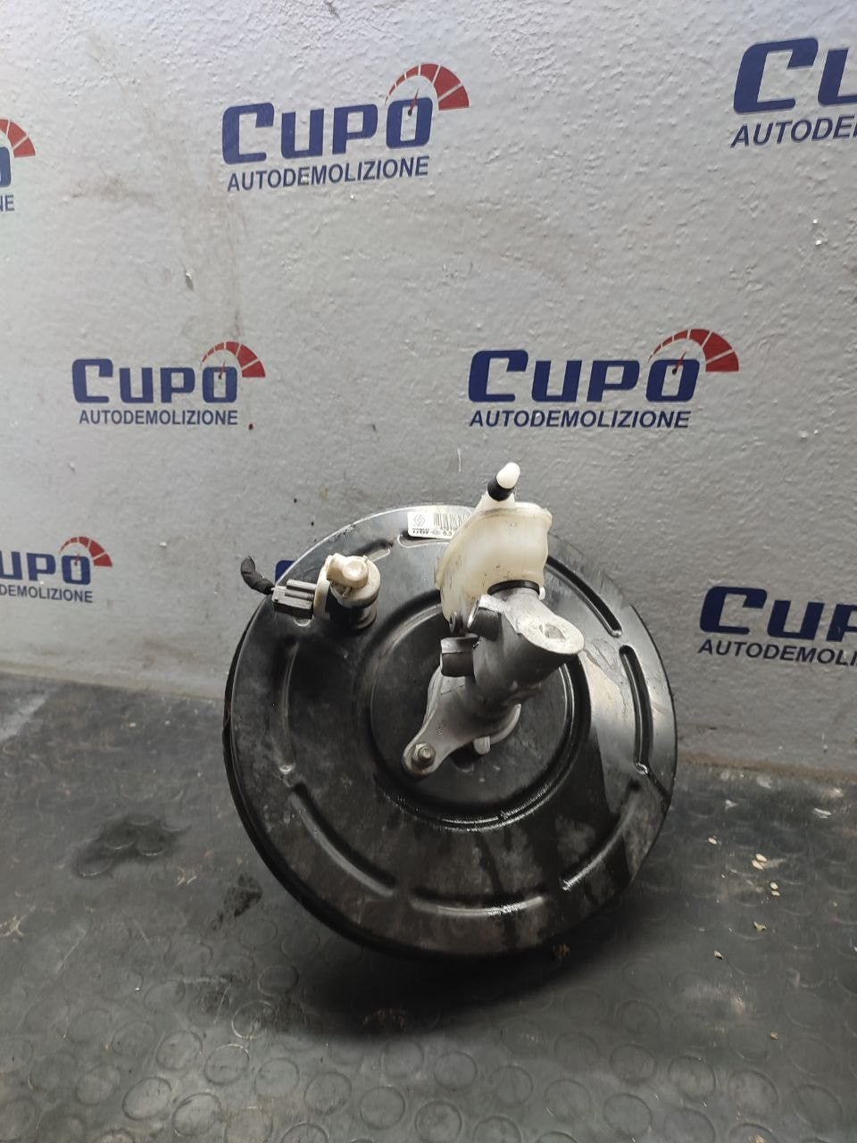 Servofreno Renault Scenic III cod 472100013r - F&amp;P CRASH SRLS - Ricambi Usati