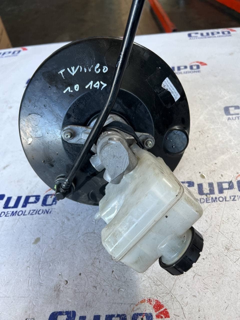 Servofreno Renault Twingo III 1.0 sce 71 cv 2015 - F&P CRASH SRLS - Ricambi Usati