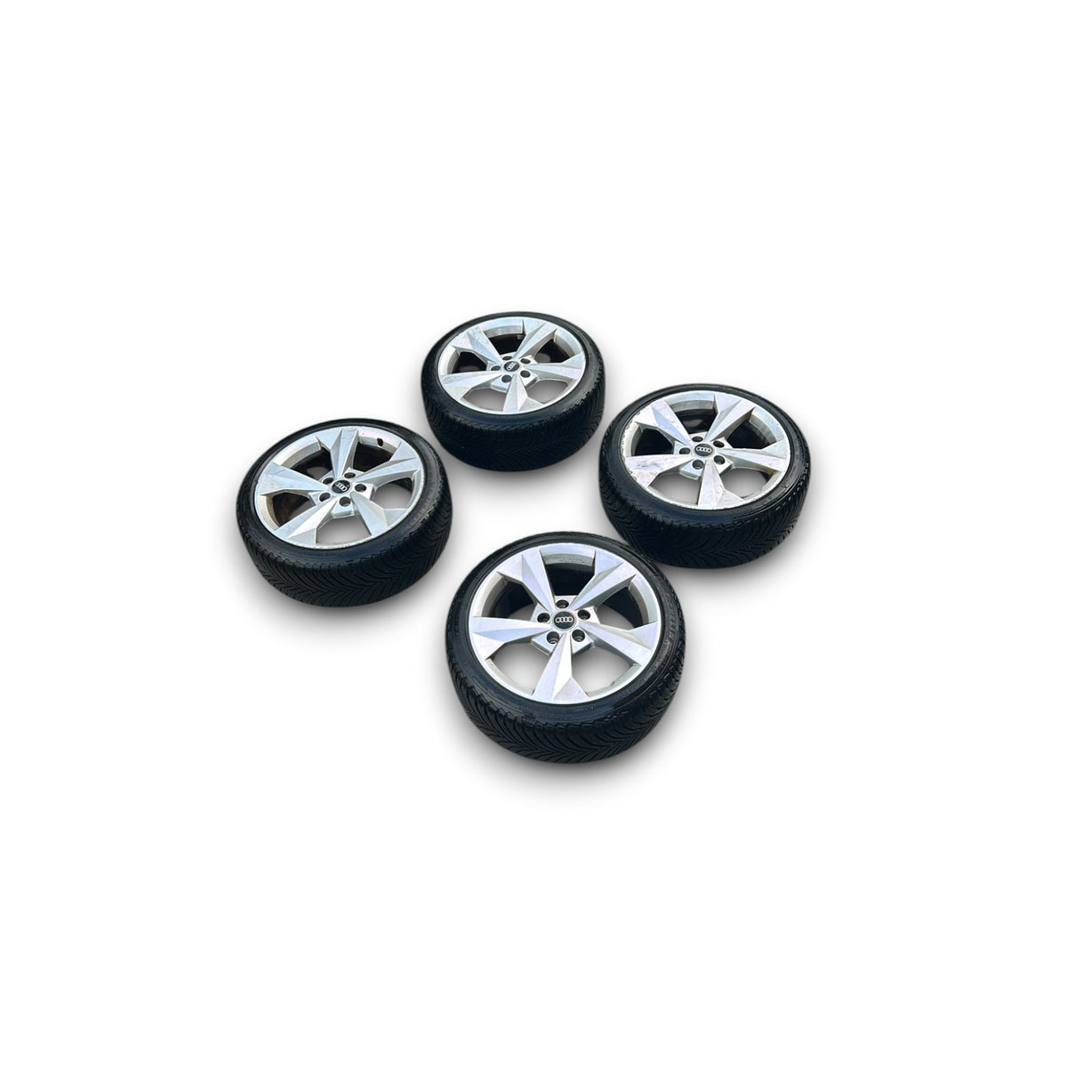 Set 4 Cerchi In Lega Audi A3 (8Y) cod.8Y0601025CP (5 Fori / 225 / 40 R18) (2020 &gt; ) - F&amp;P CRASH SRLS - Ricambi Usati