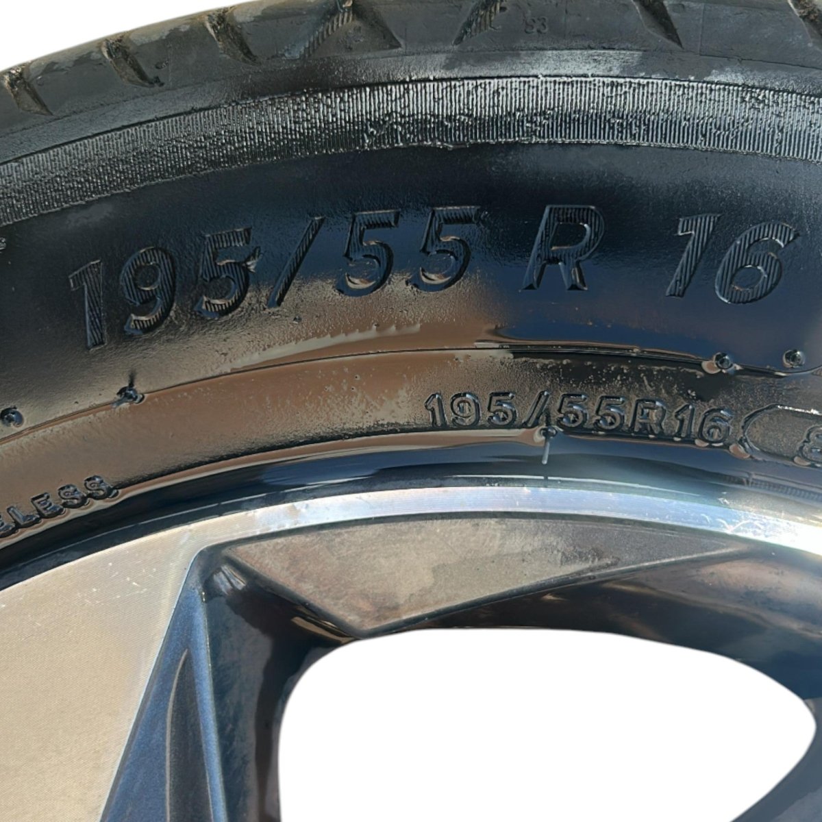 Set 4 cerchi in lega (diamantati) Hyundai Bayon cod.52910 - Q0200 (4 fori / 195 / 55 r16) (2021 > ) - F&P CRASH SRLS - Ricambi Usati