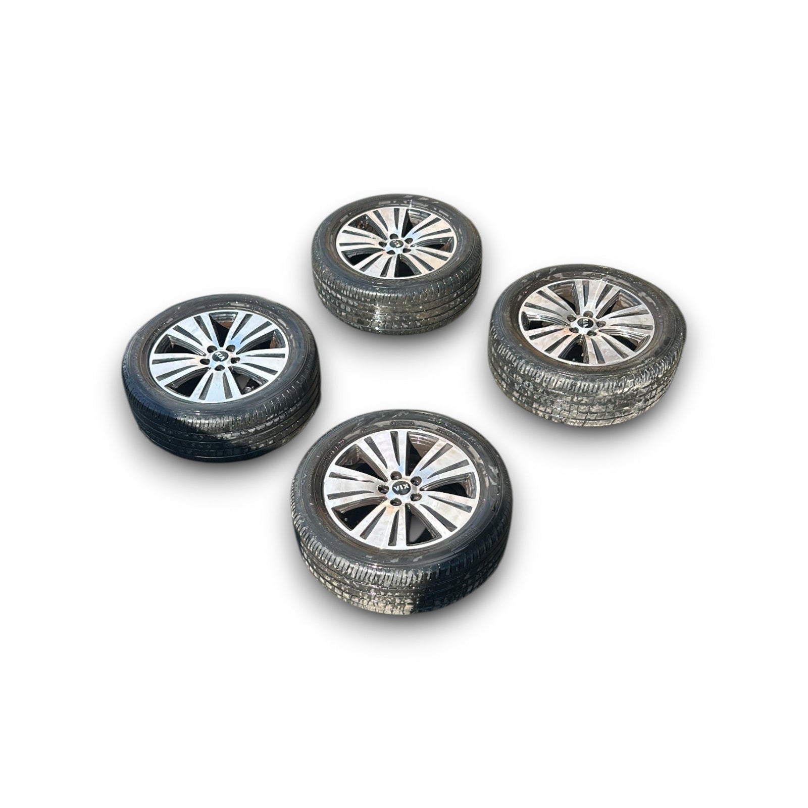 Set 4 Cerchi In Lega (DIAMANTATI) Kia Sportage (SL) cod.52910 - 3U710 (5 Fori / 235 / 55 R18) (2010 > 2016) - F&P CRASH SRLS - Ricambi Usati