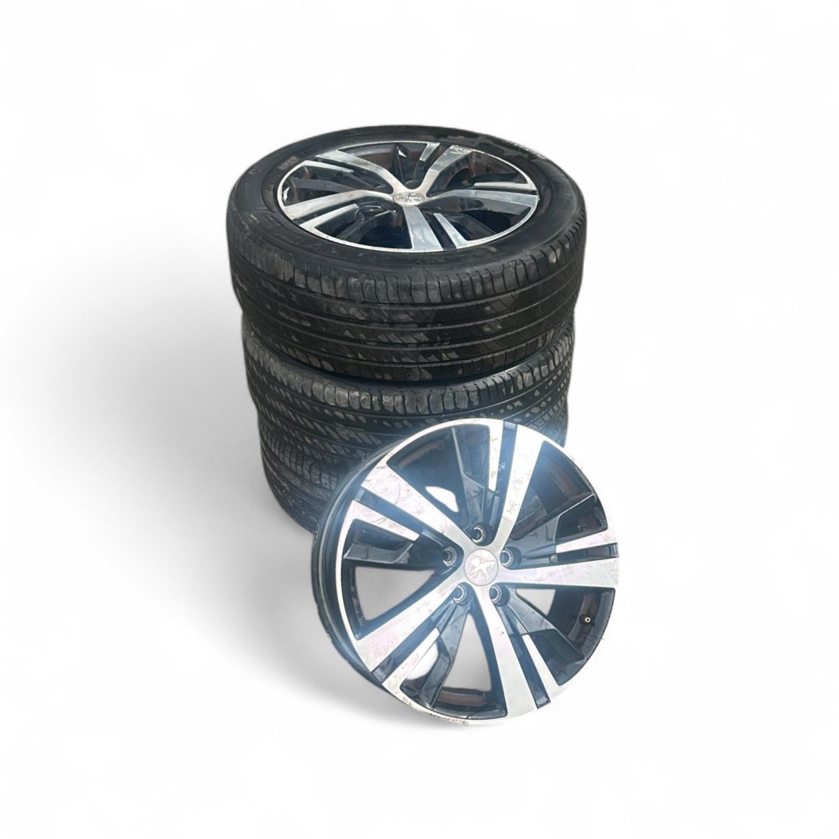 Set 4 cerchi in lega (diamantati) Peugeot 3008 II cod.9809687377 (2016 > 2023) - F&P CRASH SRLS - Ricambi Usati