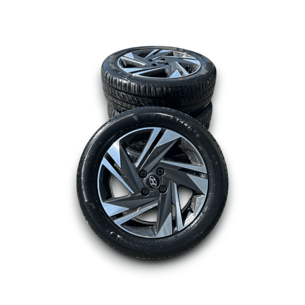 Set 4 cerchi in lega hyundai i20 cod:52910 - Q0200 (195/55 r16) (2020 >) - F&amp;P CRASH SRL - Ricambi Usati