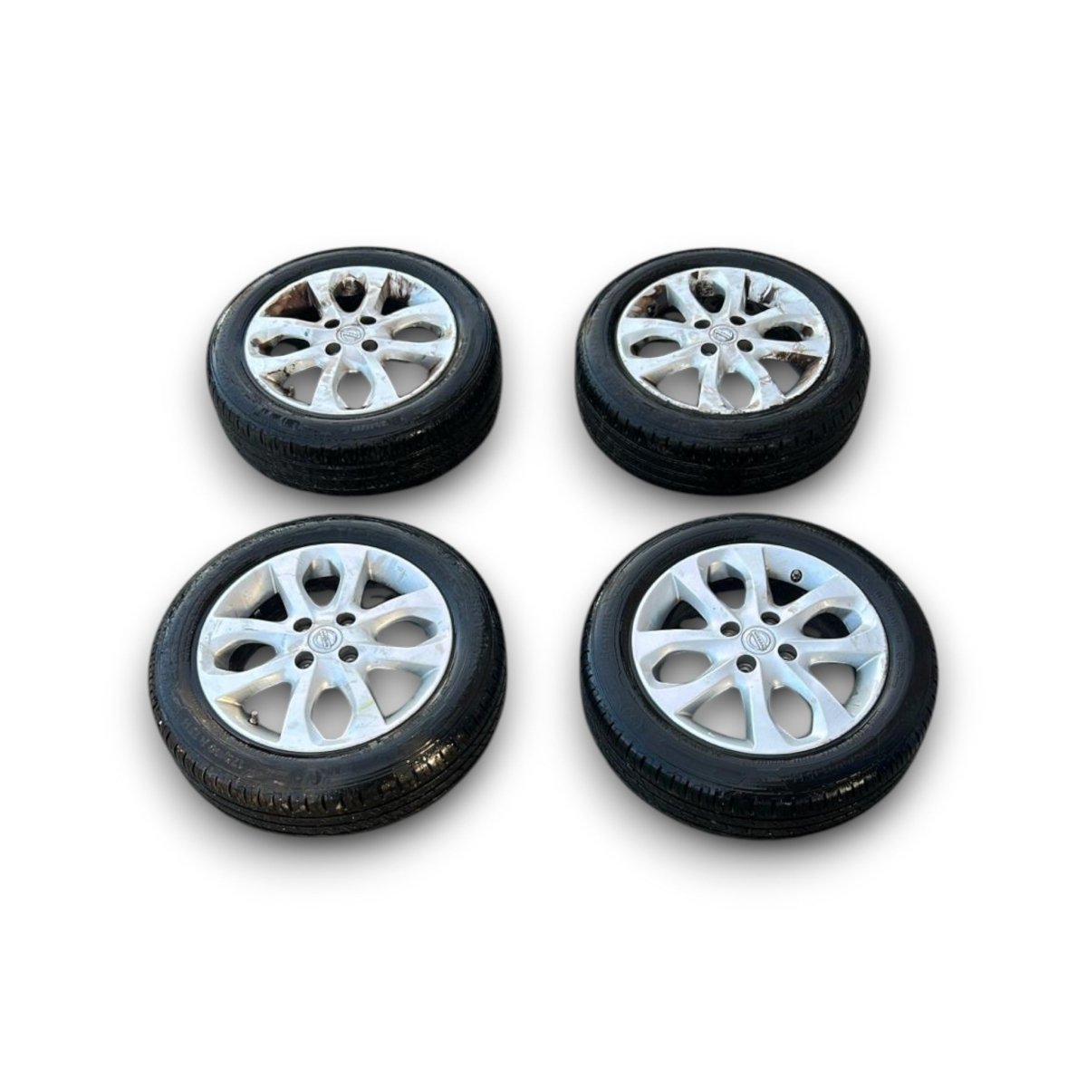 Set 4 cerchi in lega Nissan Micra (4 fori / 175 / 60 r15) (2010 > 2017) - F&P CRASH SRL - Ricambi Usati