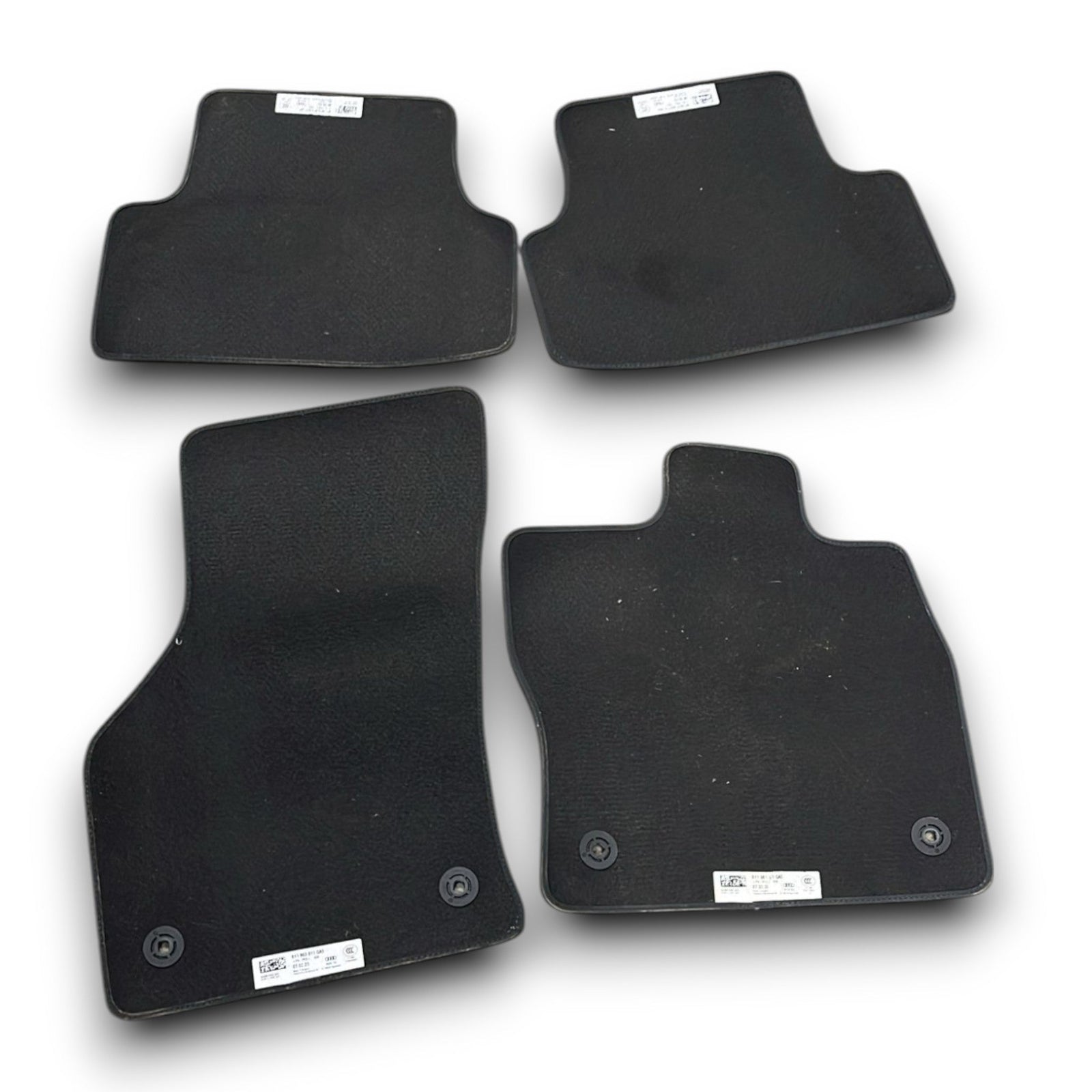 Set 4 tappetini interni in stoffa Audi A3 Y cod:8Y863011QA5 (2020 >) - F&P CRASH SRLS - Ricambi Usati