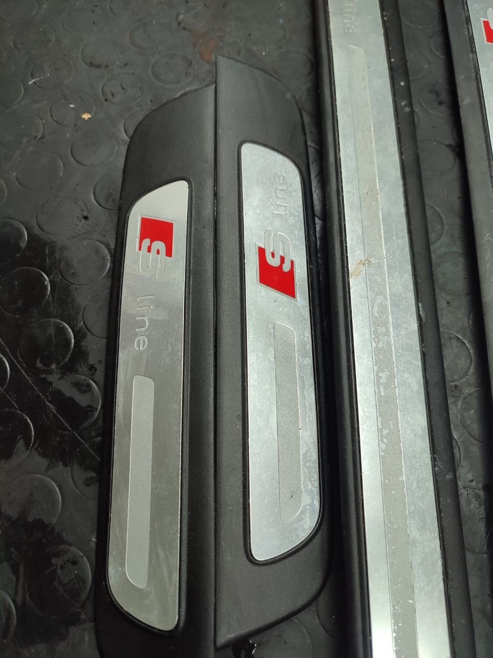 Set battitacco Audi A4 avant ( b8 - 2011 ) 2.0 tdi cod 8k0853374 - F&P CRASH SRLS - Ricambi Usati