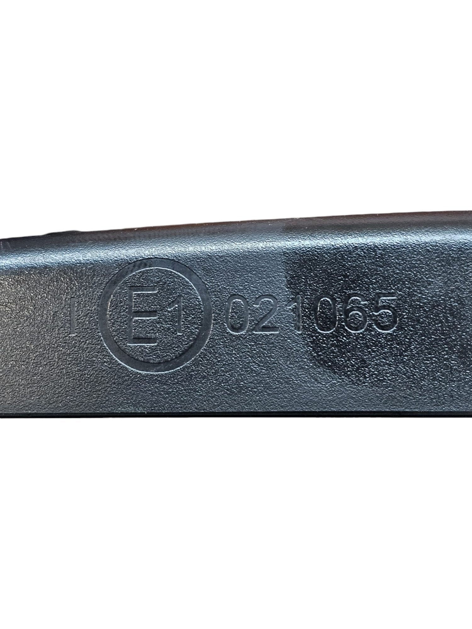 Central Rearview Mirror for Seat Ibiza IV (2008 - 2017) Code: E1021065 - F&P CRASH SRLS - Used Parts
