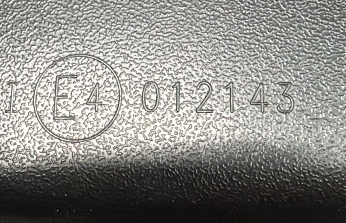 Specchio / specchietto centrale Kia Rio III cod.E4012143 (2011 - 2017) - F&P CRASH SRL - Ricambi Usati