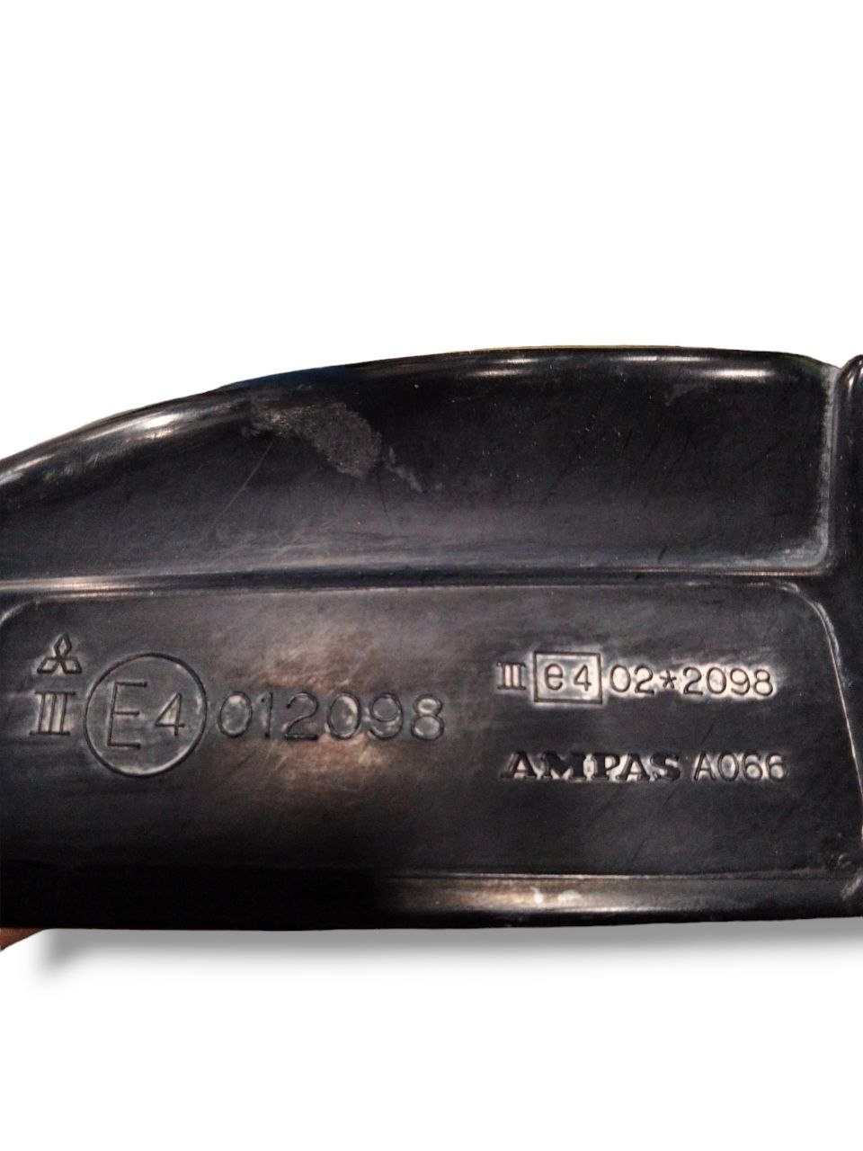 Specchio / Specchietto Retrovisore Destro Manuale Mitsubishi L200 (1996 - 2005)cod.012098 - 022098 - F&P CRASH SRLS - Ricambi Usati