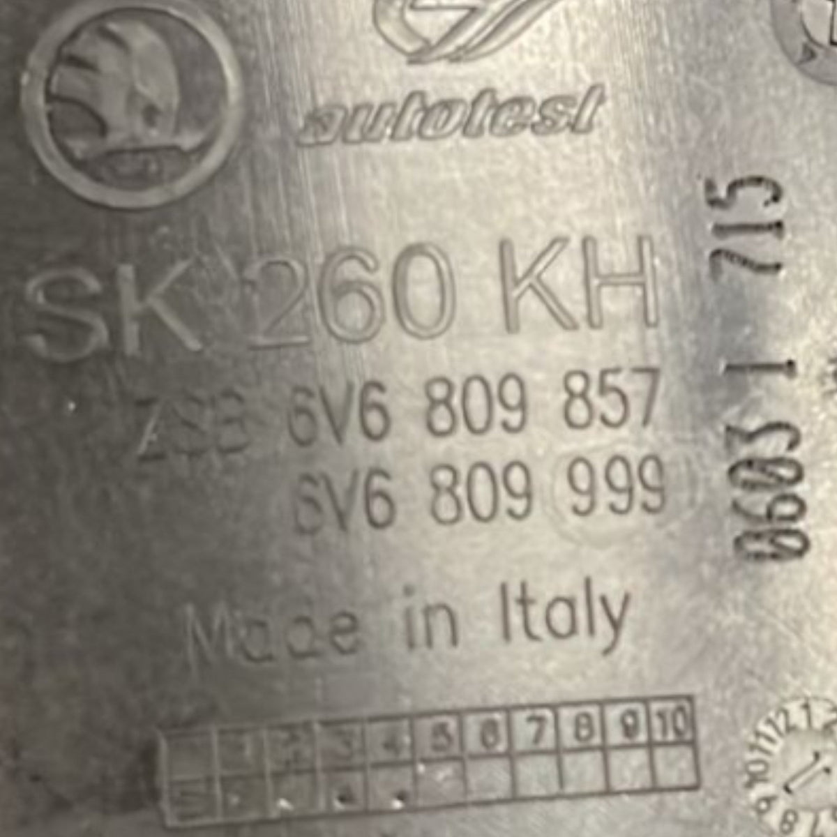 Fuel Door Skoda Fabia III cod:6V6809857 Diesel (2014 > 2021) - F&P CRASH SRLS - Used Parts