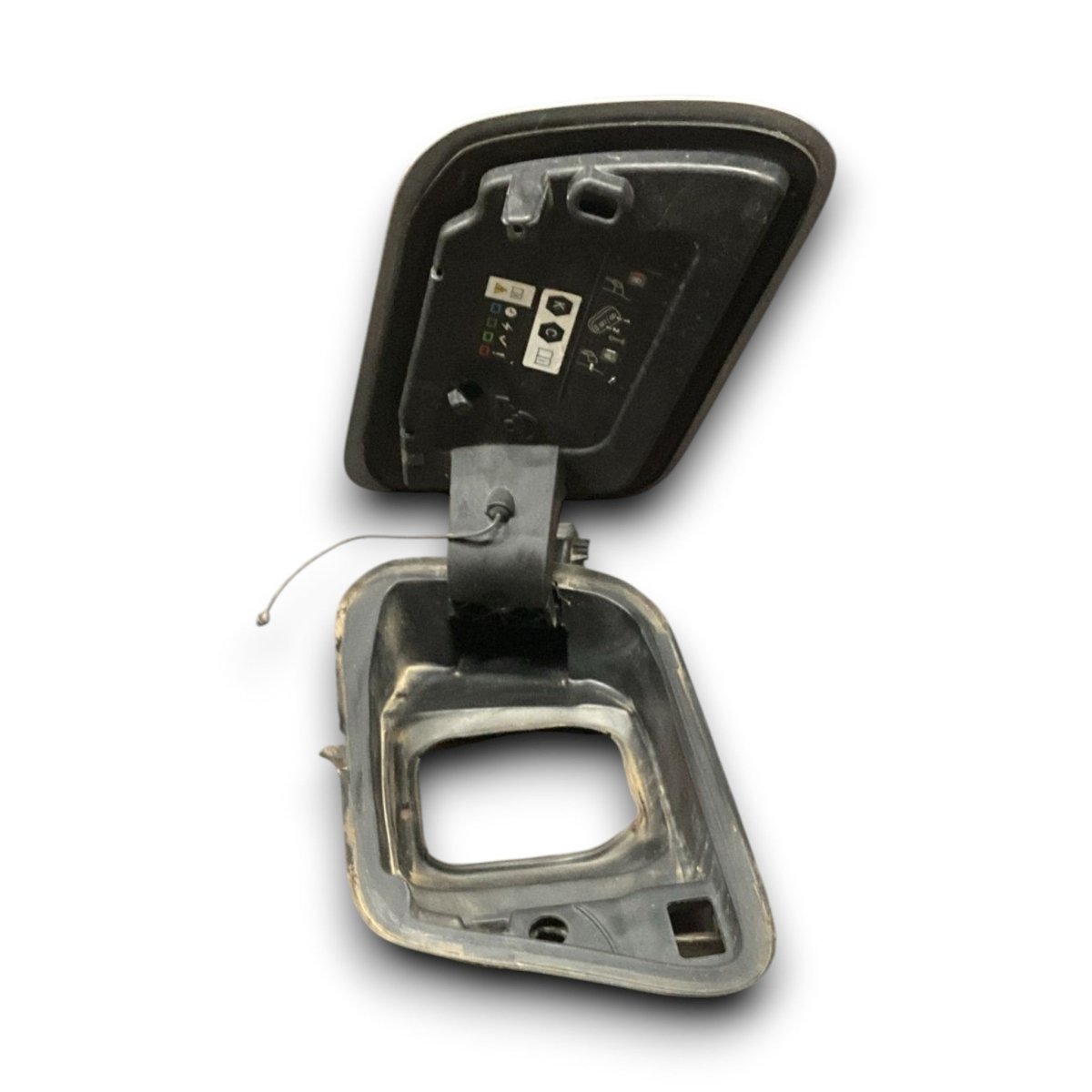 Sportello / tappo carburante peugeot 2008 II cod . 9831684680 1.5 diesel (2019 >) - F&P CRASH SRL - Ricambi Usati