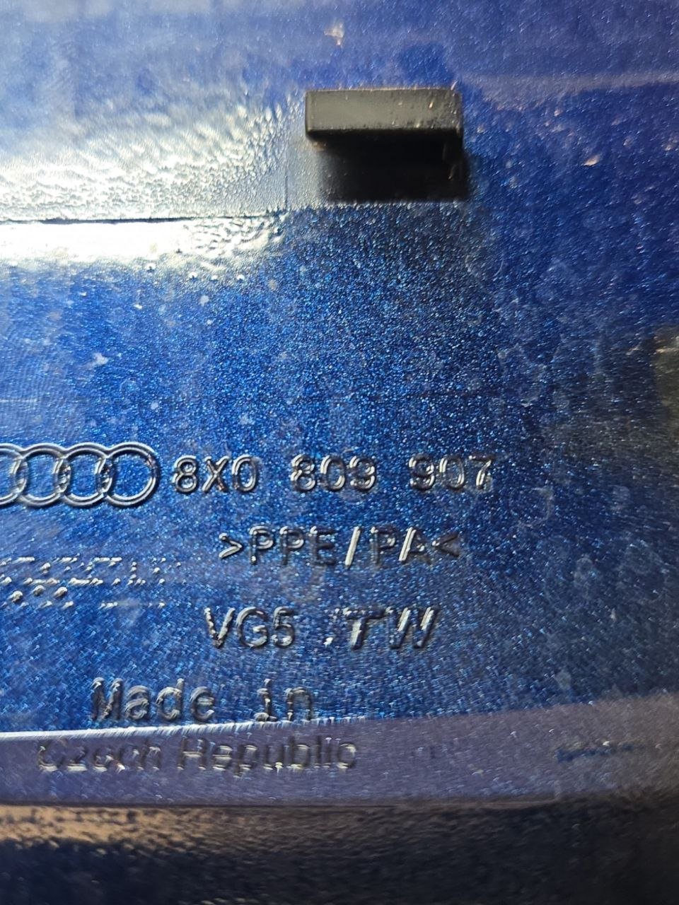 Sportello Tappo Serbatoio Audi A1 8X ( 2010 - 2014 ) Cod : 8X0809907 - F&P CRASH SRLS - Ricambi Usati