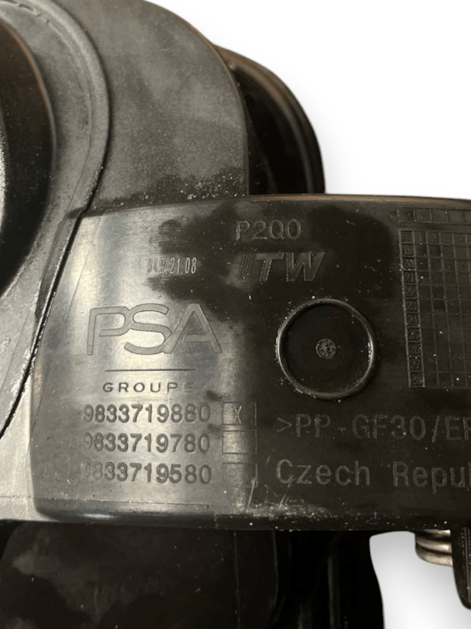 Sportello / Tappo Serbatoio Bianco Opel Mokka B (2020>) cod: 9833719880 - F&P CRASH SRLS - Ricambi Usati