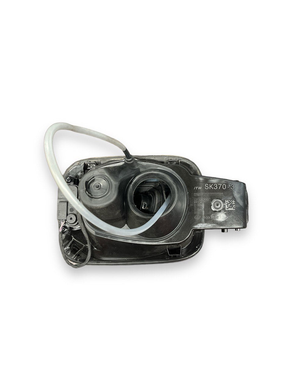 Sportello / Tappo Serbatoio Carburante Skoda Kamiq (2018>) cod: 657809702 - F&P CRASH SRLS - Ricambi Usati