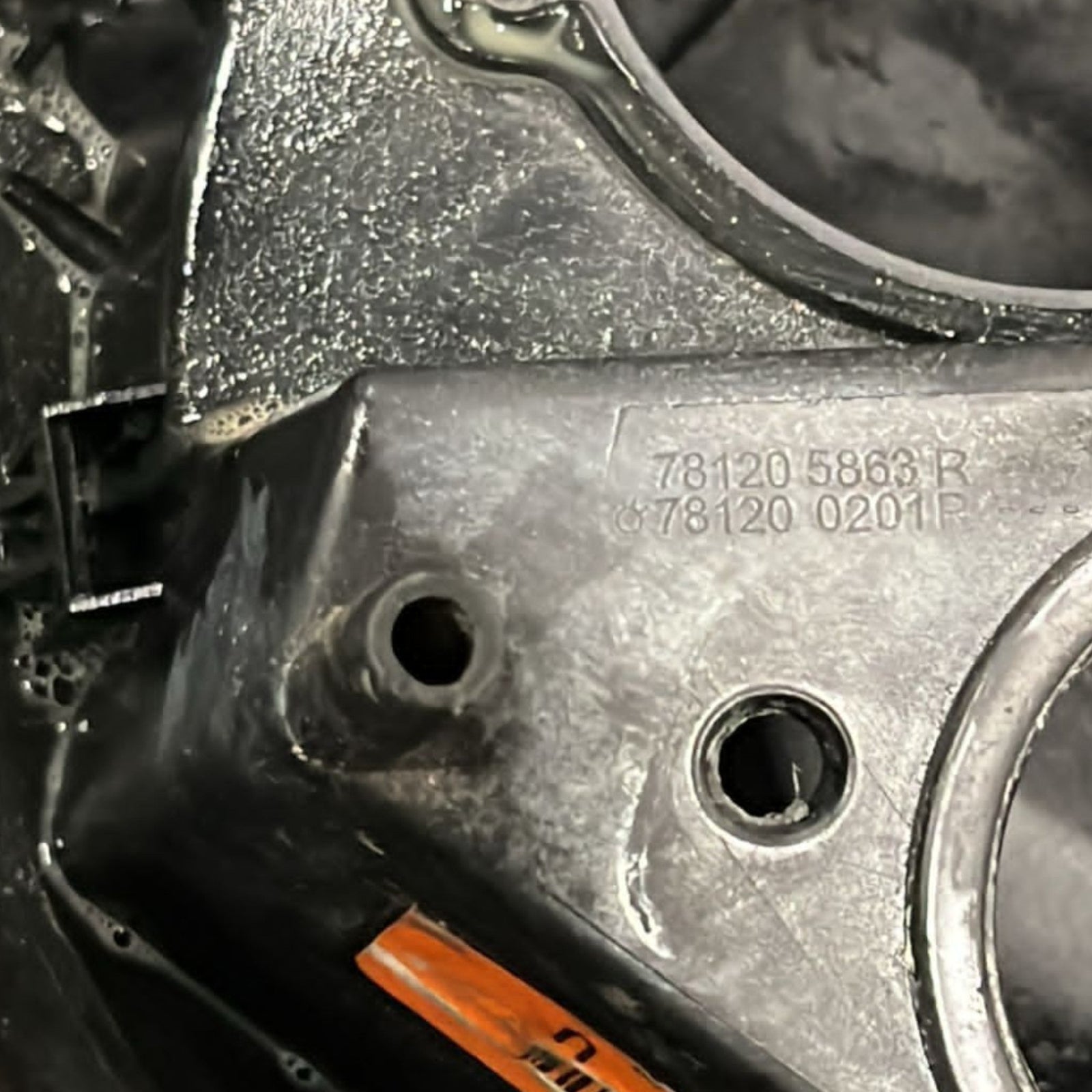 Sportello / Tappo Serbatoio Renault Clio IV cod:781205863R (2012 >2019) - F&P CRASH SRLS - Ricambi Usati