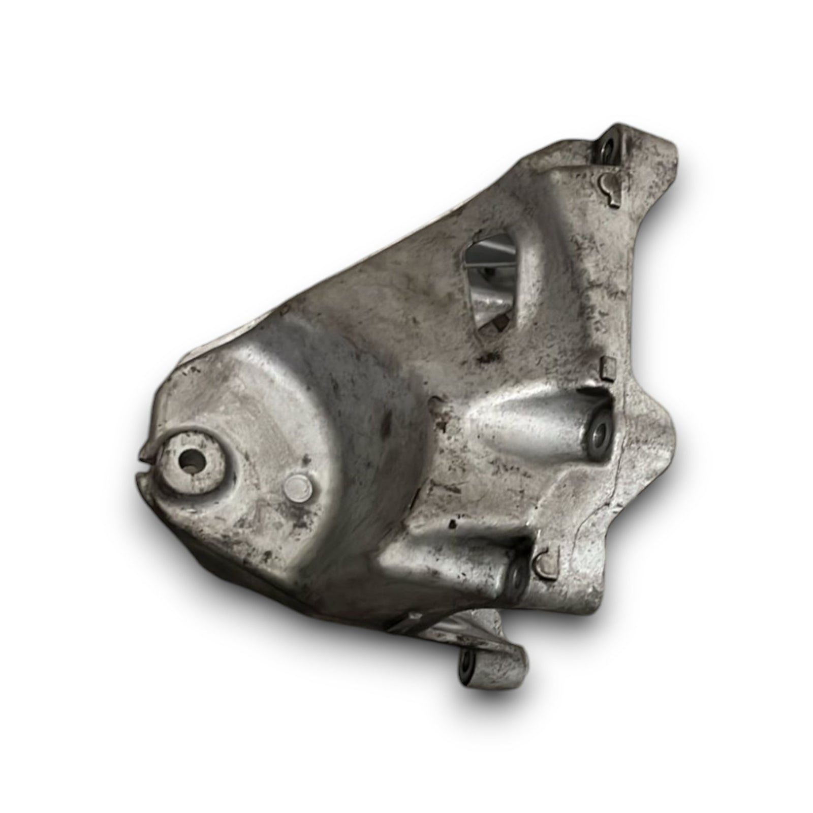 Left Engine Support Bracket Mercedes Benz Class C (W205) code:A6262230100 1.6 Diesel (2014 > 2021) - F&P CRASH SRLS - Used Parts
