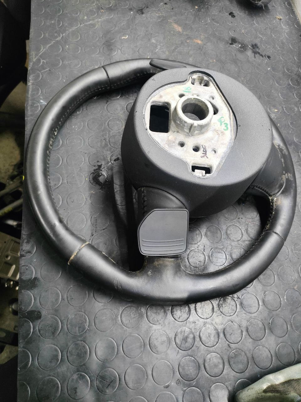 Sterzo volante Audi A3 1.6 tdi ( 8v1 - 2016 ) 1.6 tdi cod 8v0419091 ( con palette cambio ) - F&P CRASH SRLS - Ricambi Usati