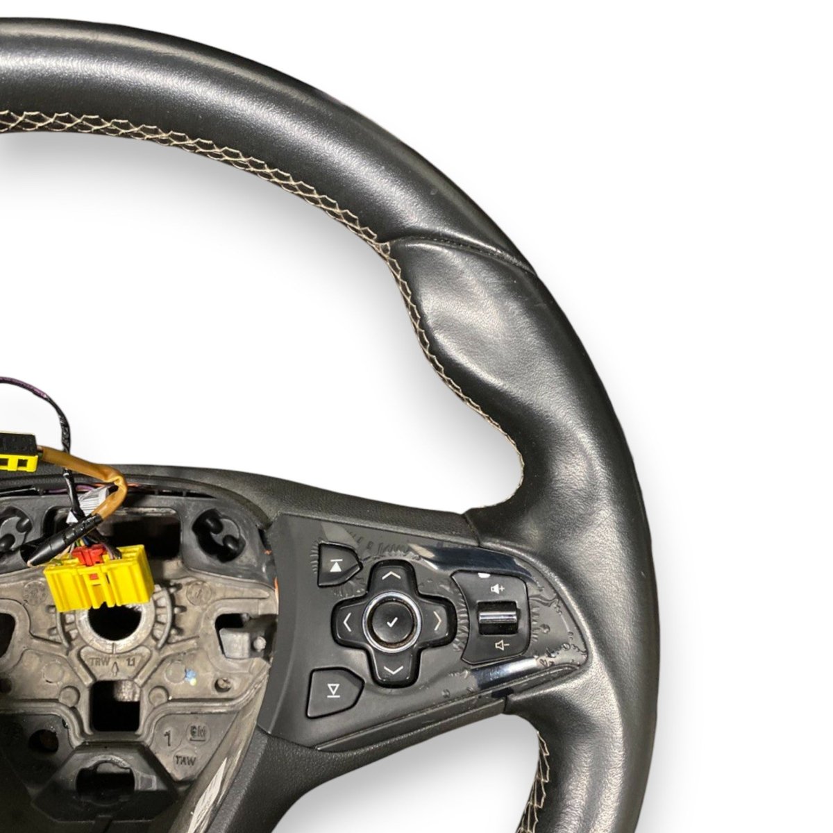 Sterzo / volante opel astra k Cod: 39018002 (2015 - 2021) - F&P CRASH SRLS - Ricambi Usati