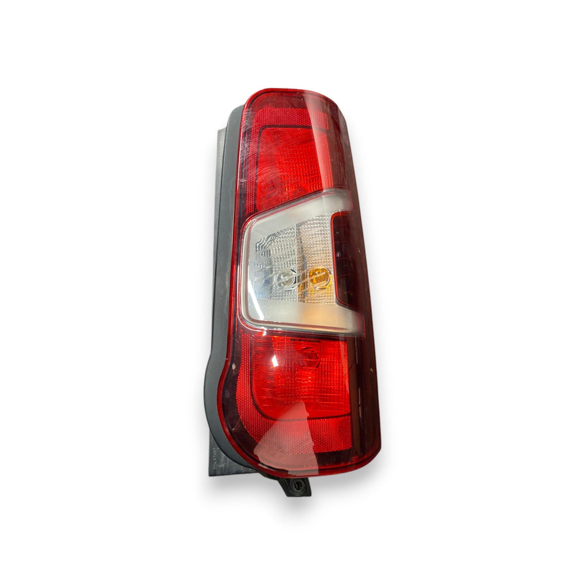 stop / fanale alogeno posteriore desto peugeot partner (2008 - 2018) Cod: 9820554880 - F&amp;P CRASH SRLS - Ricambi Usati