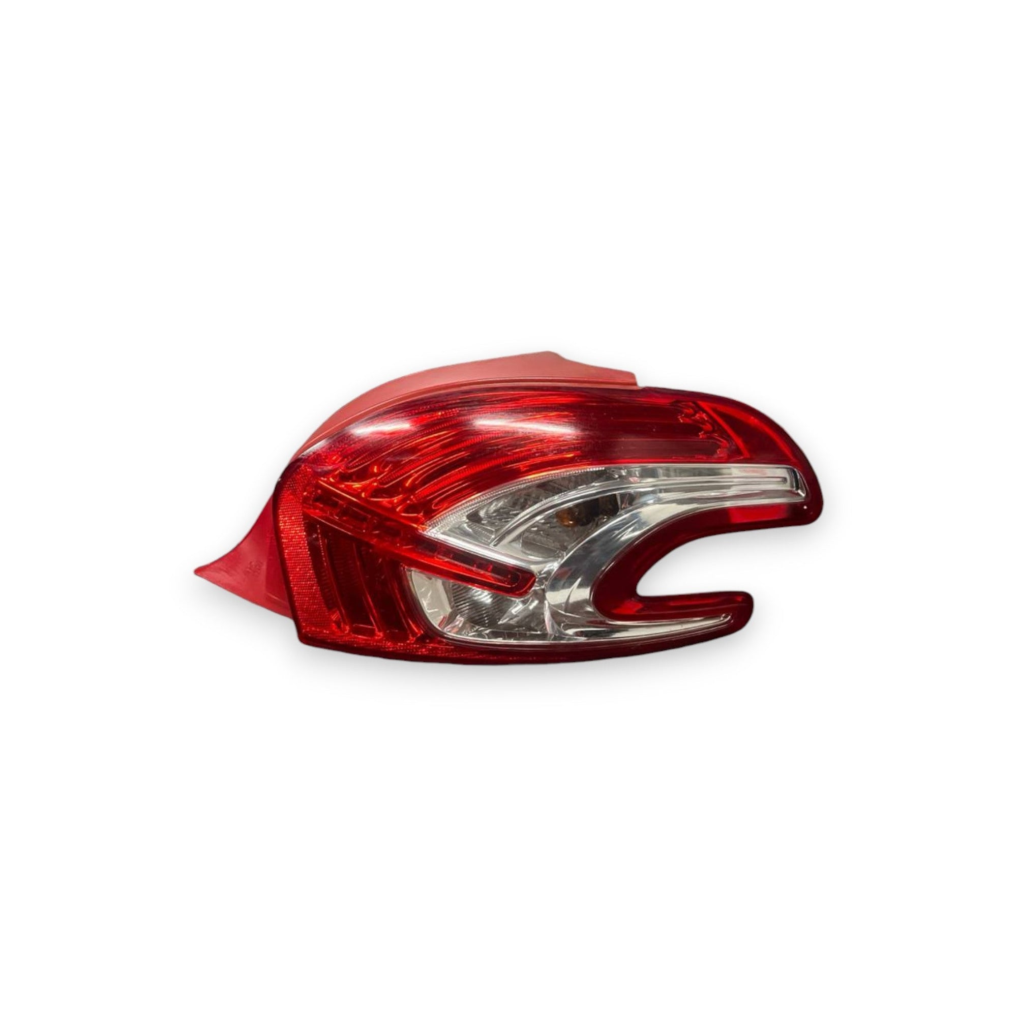 Stop / Fanale Alogeno posteriore destro (dx) Peugeot 208 I 5 Porte (2012 al 2015) cod: 9672628380 - 01 - F&P CRASH SRLS - Ricambi Usati