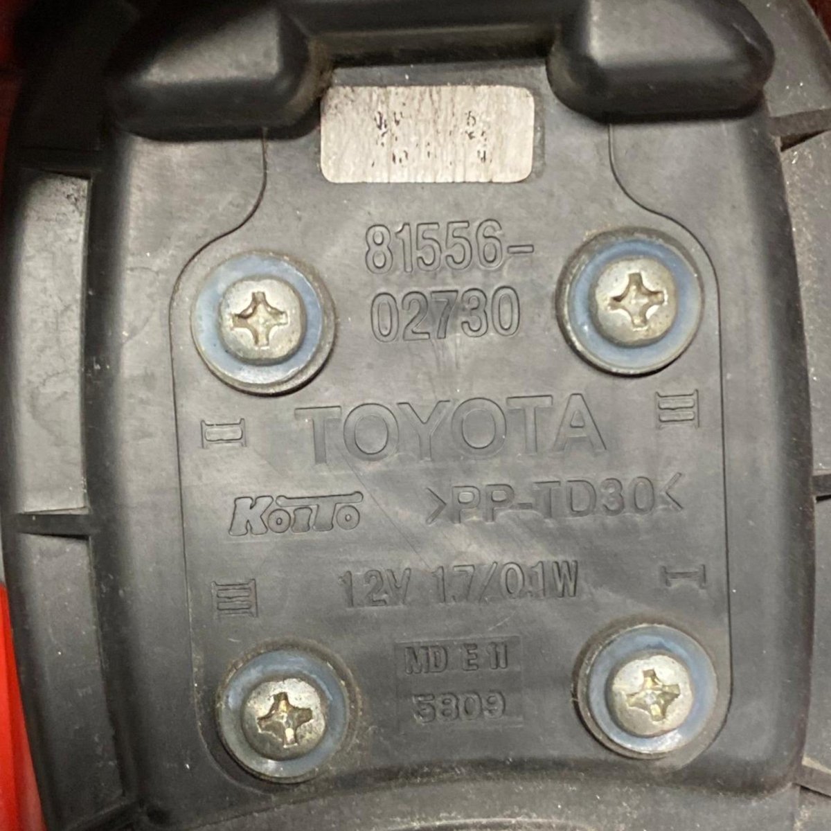 Stop / halogen rear light right (dx) Toyota Auris hatchback 5 doors (2012 - 2018) Code: 81556 - 02730 - F&P CRASH SRL - Used Parts