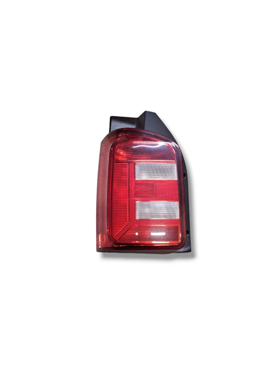 Stop / Fanale Alogeno posteriore esterno sinistro (sx) Volkswagen Transporter (2016) COD:7E0945095T - F&P CRASH SRLS - Ricambi Usati
