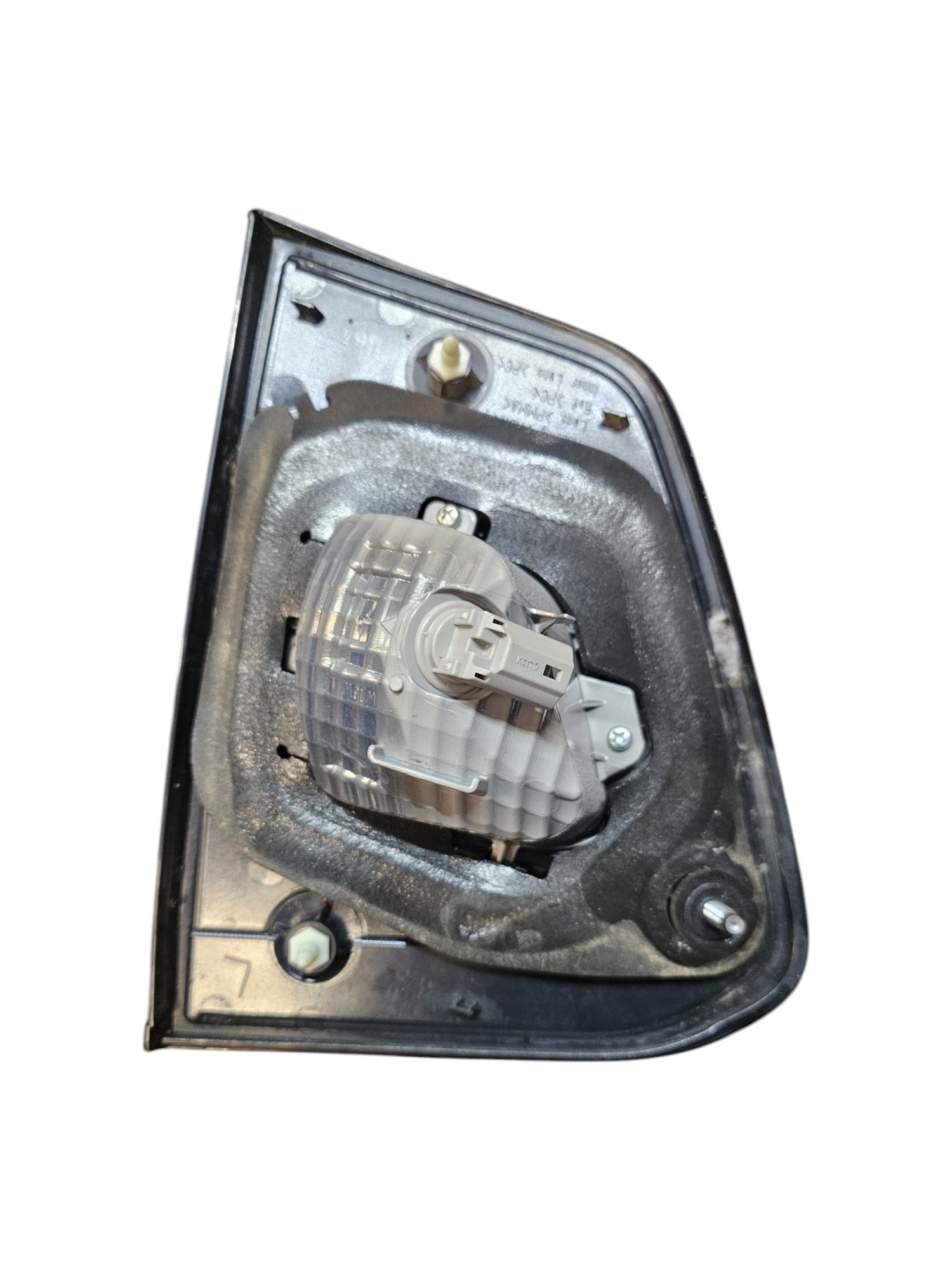 Stop / Fanale Alogeno Posteriore Interno Sinistro Suzuki Ignis Cod:13259343 (2016 - >) - F&P CRASH SRLS - Ricambi Usati