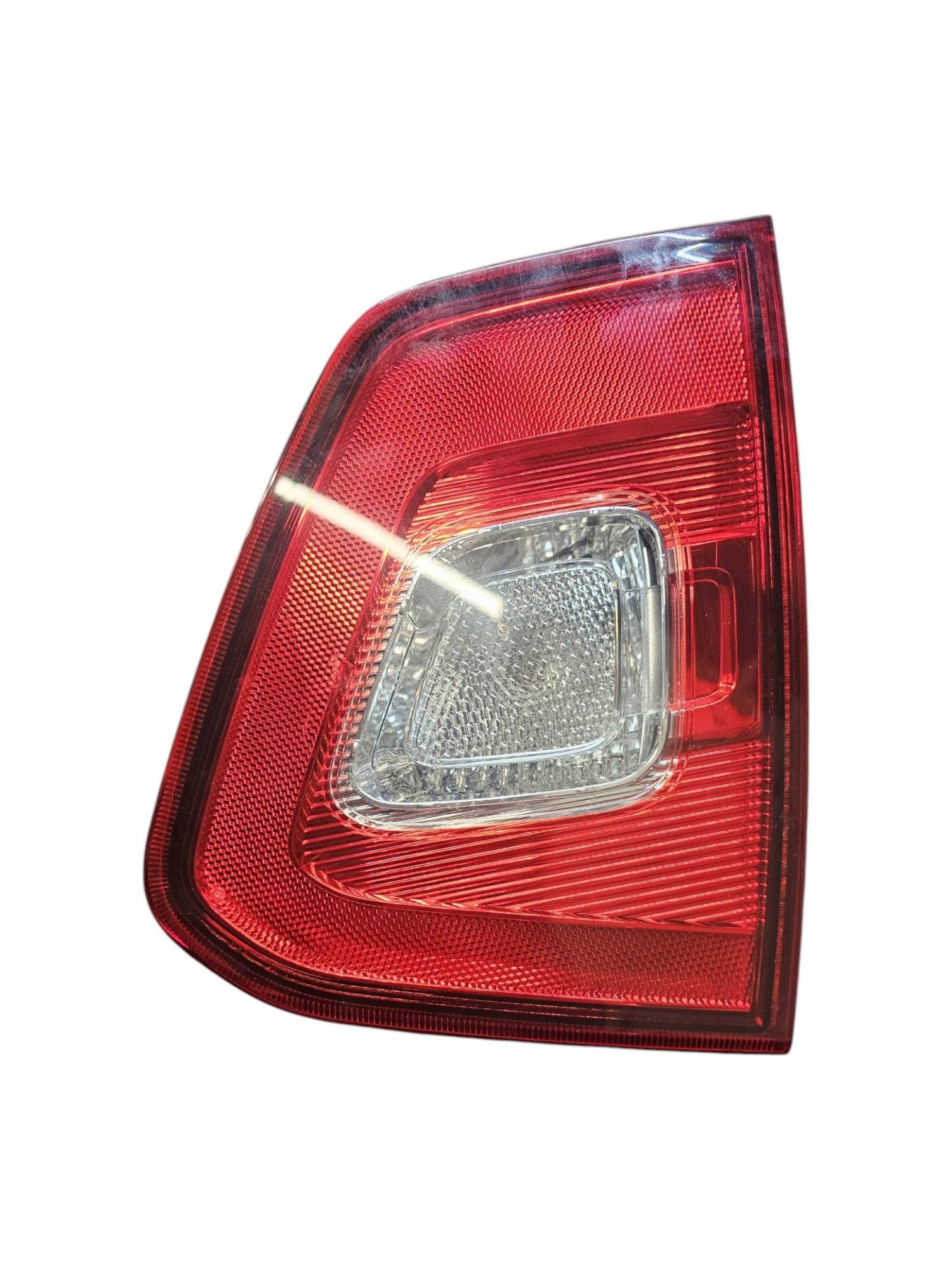 Stop / Fanale Alogeno Posteriore Interno Sinistro Suzuki Ignis Cod:13259343 (2016 - >) - F&P CRASH SRLS - Ricambi Usati