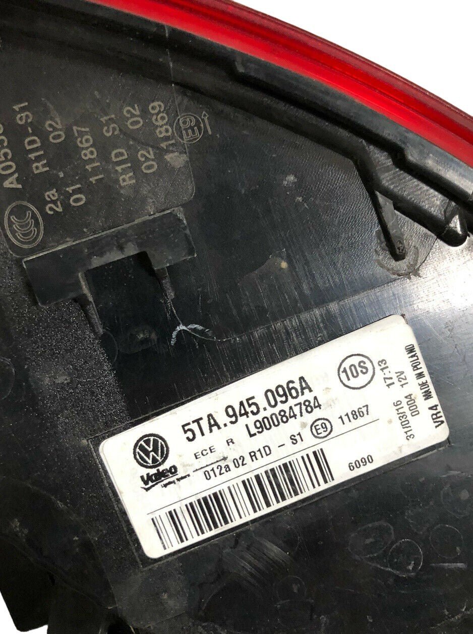 Stop Right Tail Light VW Touran 5T Rear Lamp 5TA945096A 2015 - 2021 - F&P CRASH SRLS - Used Parts