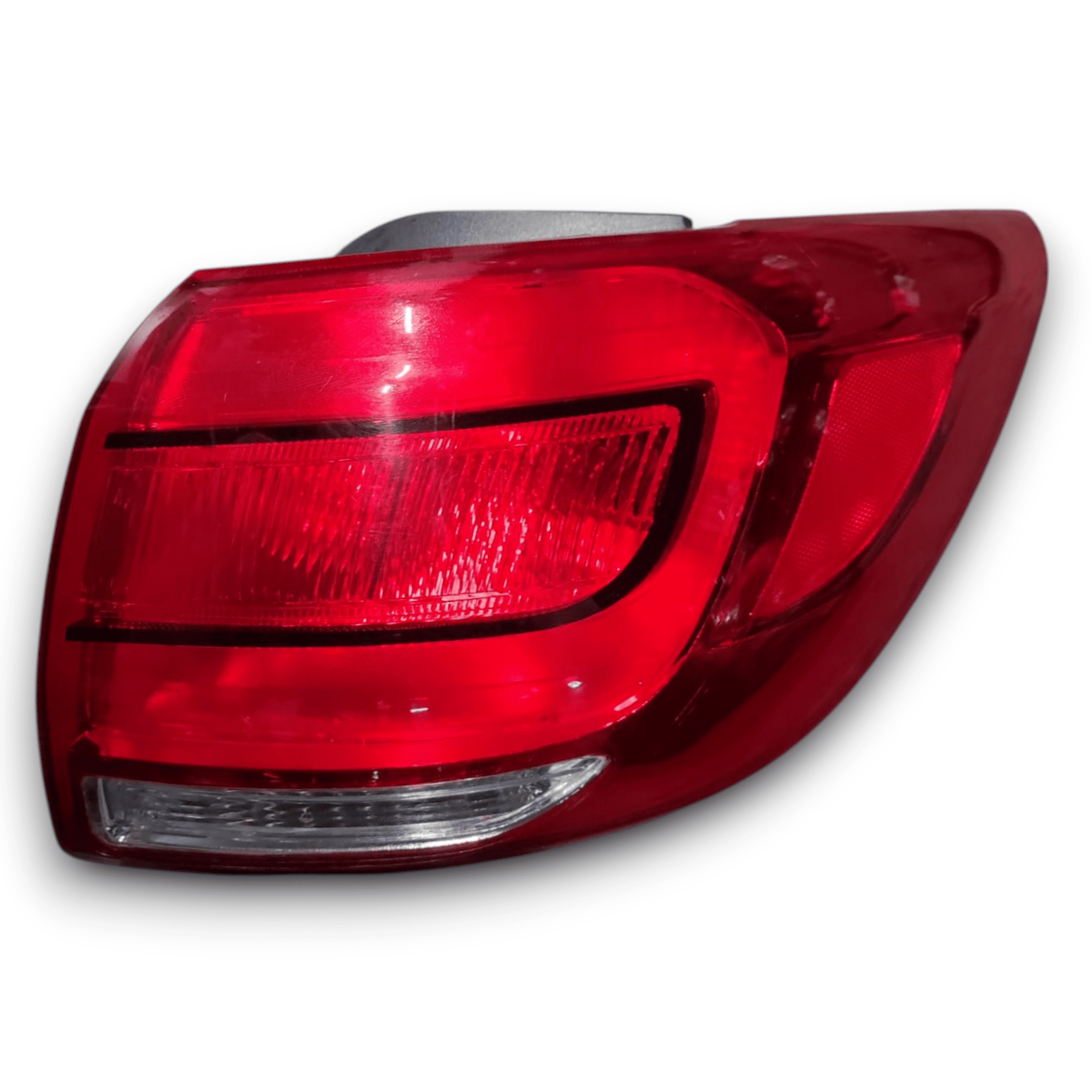 Stop / Fanale Esterno Destro Kia Sportage SL (2010 - 2016) - F&P CRASH SRLS - Ricambi Usati