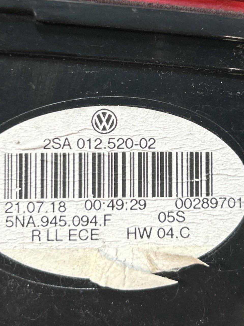 Stop / Rear LED Light Right (DX) Volkswagen Tiguan (AD1) (2018) code . 2SA012520 - 02 - F&P CRASH SRLS - Used Parts