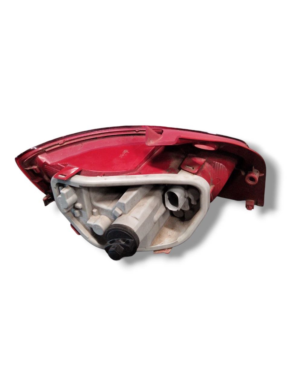 Stop / Fanale Luce Posteriore Destro alogeno Seat Ibiza cod.6J4945258A( 2008 - 2016 ) - F&P CRASH SRLS - Ricambi Usati