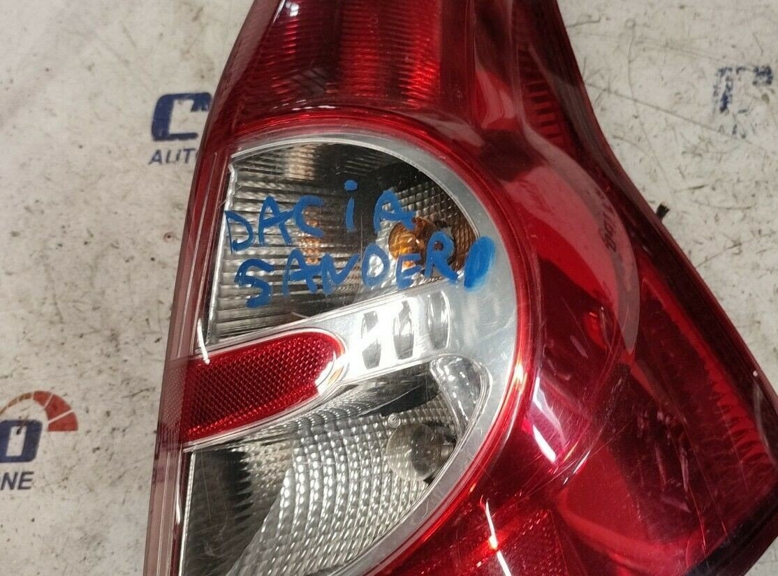 STOP FANALE POSTERIORE DESTRO DACIA Sandero (2008) 62421002 8200734824 - F&P CRASH SRLS - Ricambi Usati