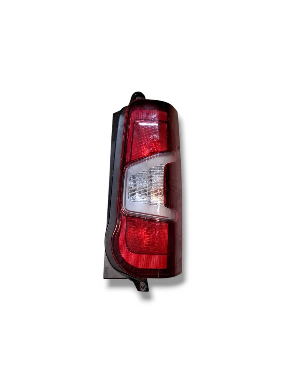 Right Rear Stop Light (Dx) External Halogen Peugeot Partner / Citroen Berlingo (2016>) - F&P CRASH SRLS - Used Parts