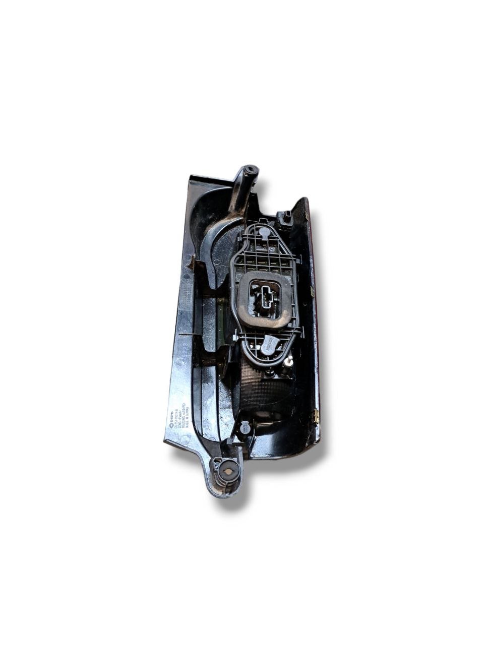 Right Rear Stop Light (Dx) External Halogen Peugeot Partner / Citroen Berlingo (2016>) - F&P CRASH SRLS - Used Parts